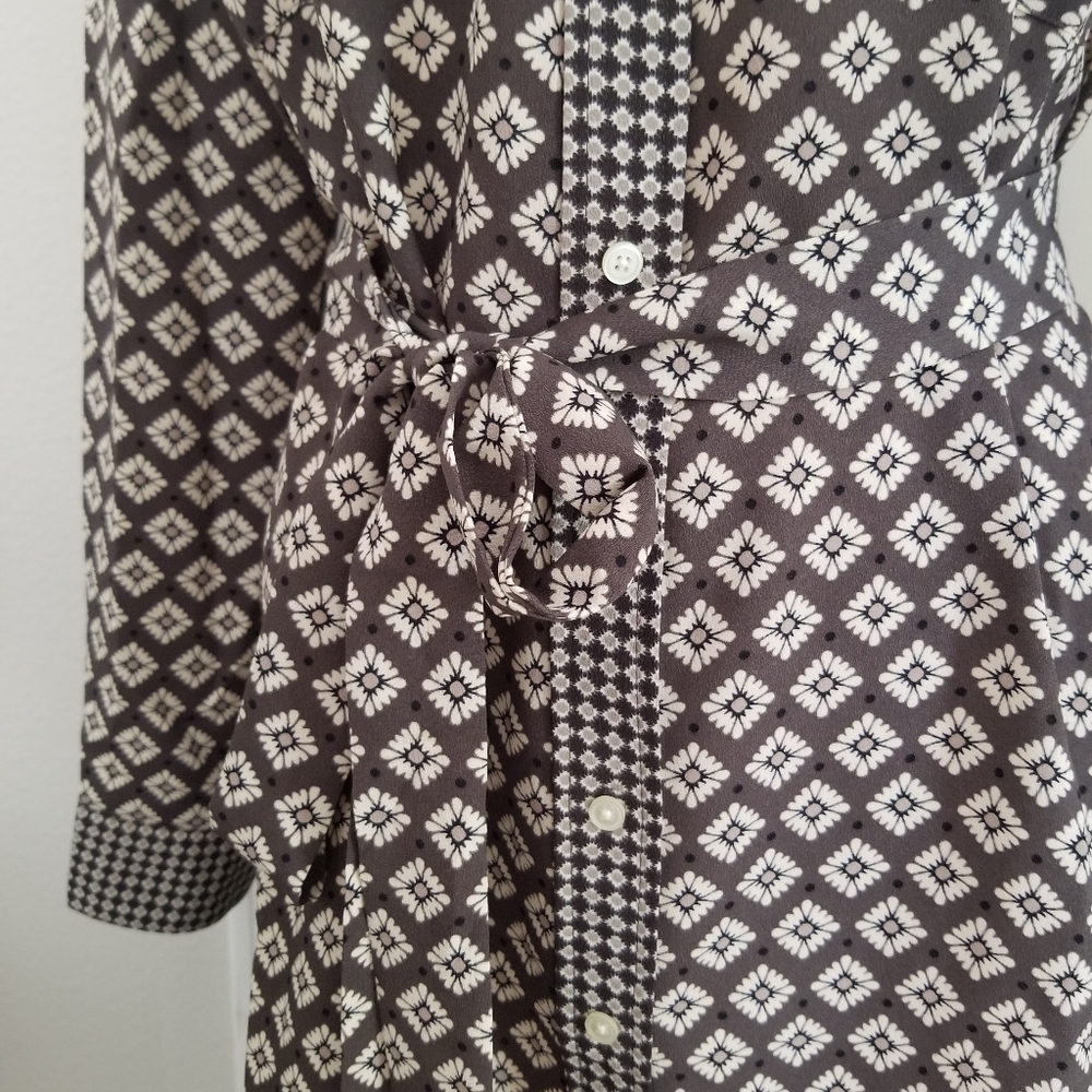 LOFT Button Down Long Sleeve Belted Shirtdress M - Picture 3 of 11